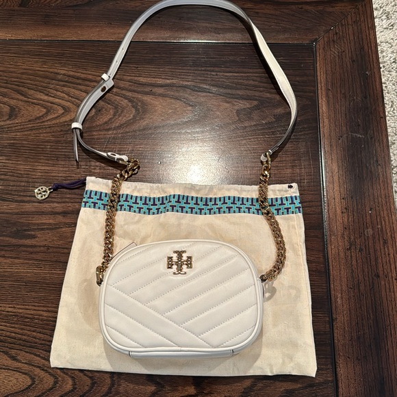 Tory Burch Kira Chevron Camera Bag, Cream - Picture 2 of 12